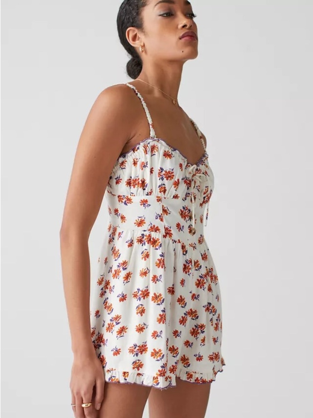 Urban Outfitters White Floral Mini Romper Adjustable Straps Size M